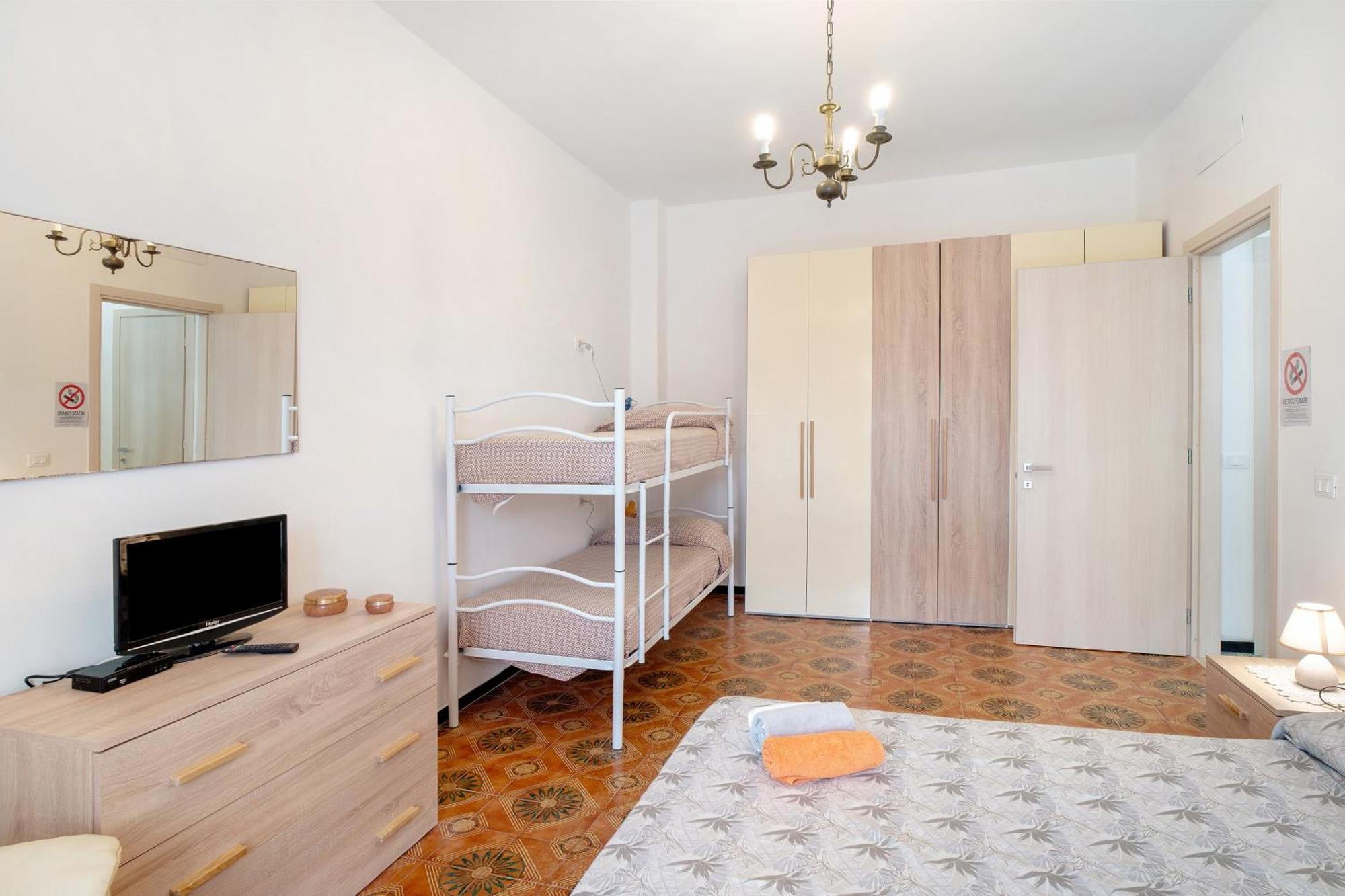 La Casa Dei Nonni Apartment Albenga Bagian luar foto