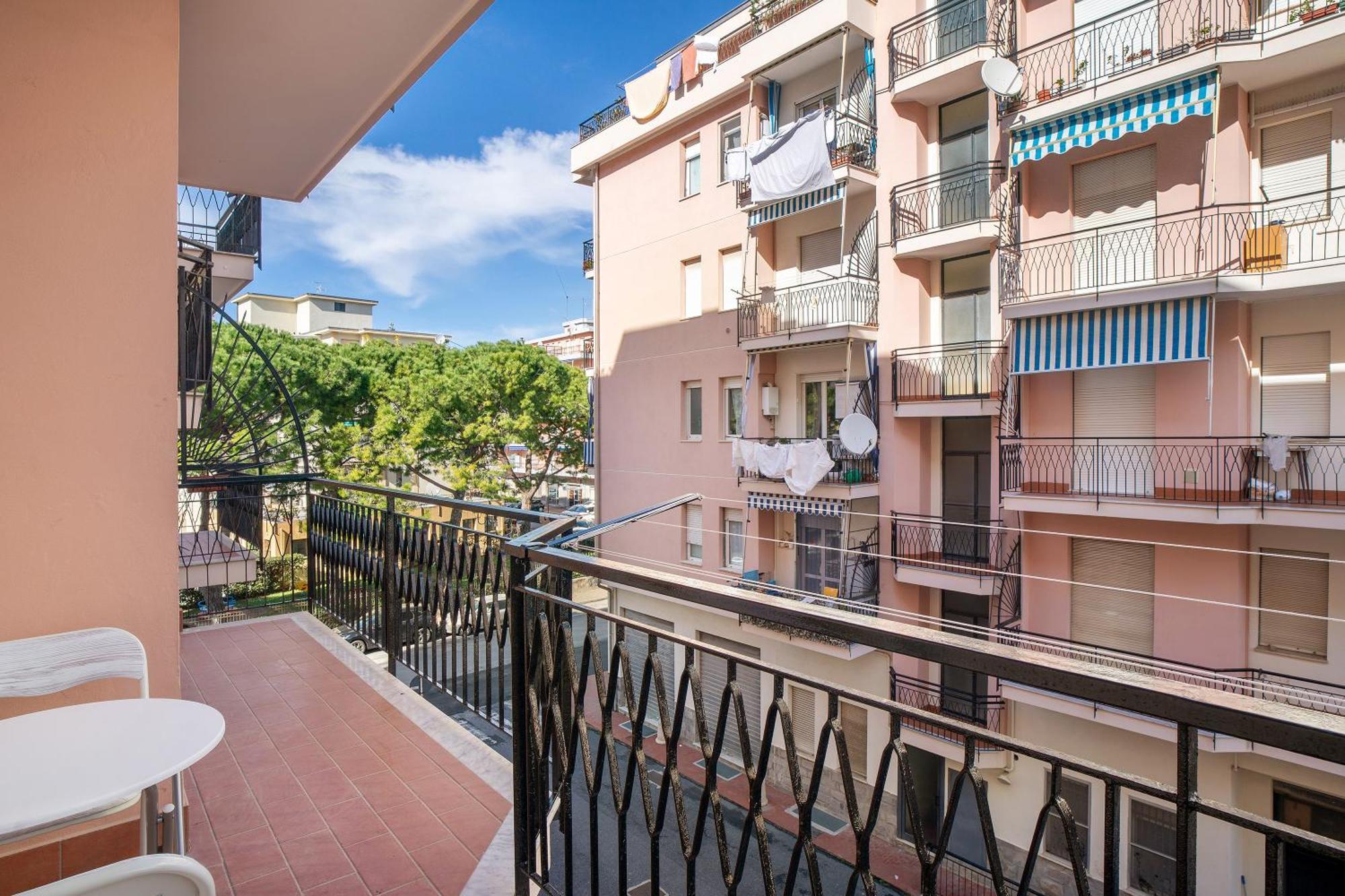 La Casa Dei Nonni Apartment Albenga Bagian luar foto