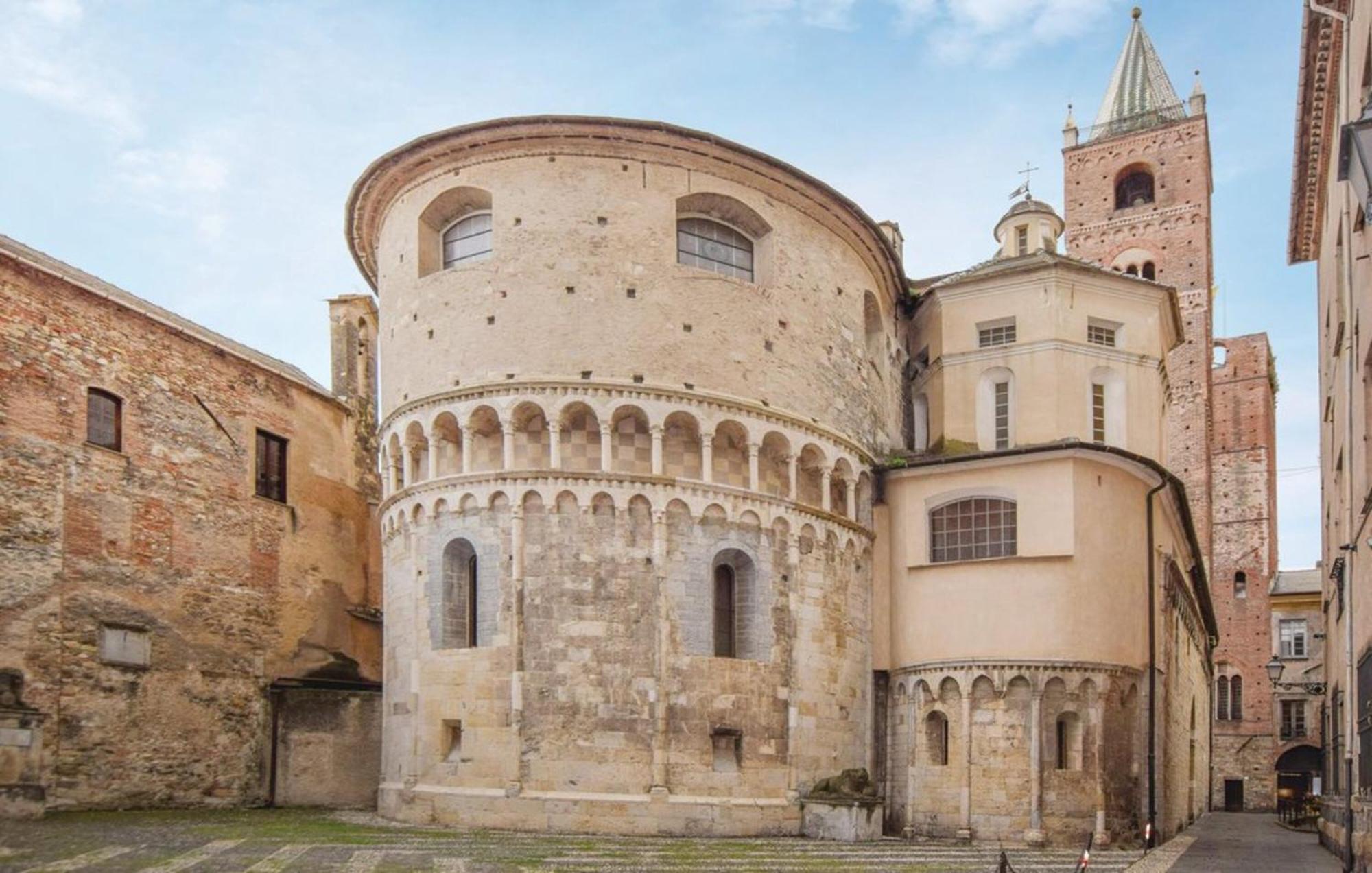 La Casa Dei Nonni Apartment Albenga Bagian luar foto